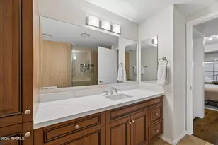 7157 E Rancho Vista Dr, Scottsdale, AZ 85251 - Photo 17
