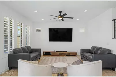 21318 N 58th Street, Phoenix, AZ 85054 - Photo 19