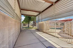2923 W Windrose Dr, Phoenix, AZ 85029 - Photo 39