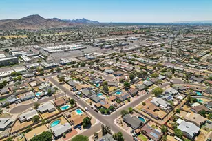 2923 W Windrose Dr, Phoenix, AZ 85029 - Photo 55