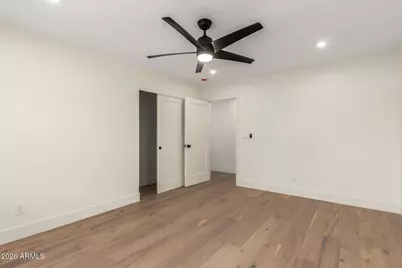 829 E Desert Park Lane, Phoenix, AZ 85020 - Photo 35