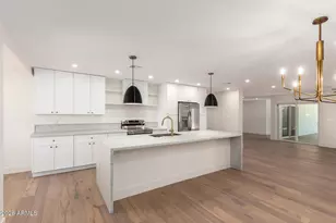 829 E Desert Park Ln, Phoenix, AZ 85020 - Photo 17