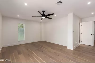 829 E Desert Park Lane, Phoenix, AZ 85020 - Photo 21