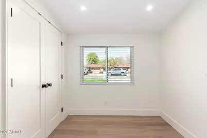 829 E Desert Park Lane, Phoenix, AZ 85020 - Photo 15