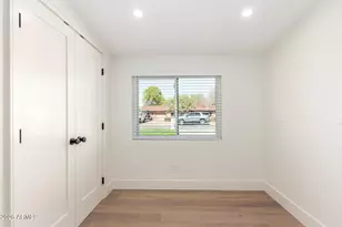 829 E Desert Park Ln, Phoenix, AZ 85020 - Photo 15