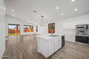 6302 N 69th Dr, Glendale, AZ 85303 - Photo 17