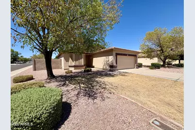 8234 W Salter, Peoria, AZ 85382 - Photo 3