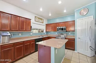 2952 S Mandy Cir, Mesa, AZ 85212 - Photo 9