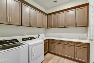 33598 N Chevelon Dr, Peoria, AZ 85383 - Photo 31