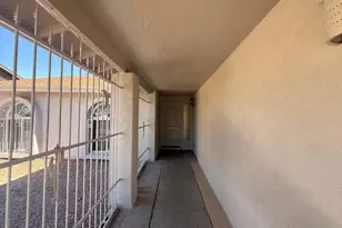 7137 W Colter St, Glendale, AZ 85303 - Photo 9