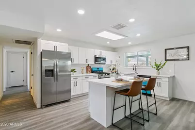 3020 W Hartford Drive, Phoenix, AZ 85053 - Photo 9