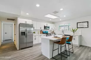 3020 W Hartford Dr, Phoenix, AZ 85053 - Photo 9