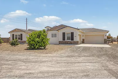 1789 E Lobo Street, San Tan Valley, AZ 85140 - Photo 3