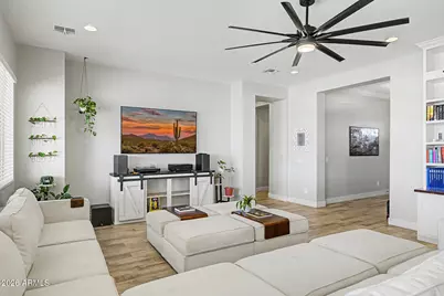 1789 E Lobo Street, San Tan Valley, AZ 85140 - Photo 9
