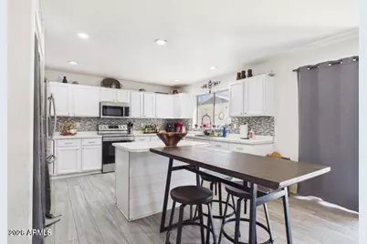1302 N Bedford Drive, Chandler, AZ 85225 - Photo 5