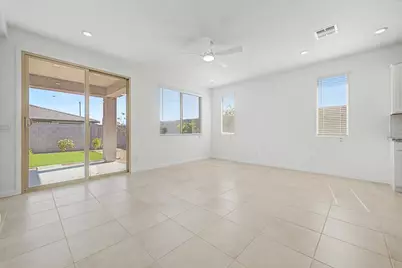 25291 W Hidalgo Avenue, Buckeye, AZ 85326 - Photo 5