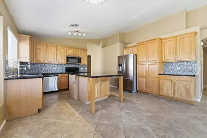 1646 E Alicia Drive, Phoenix, AZ 85042 - Photo 9