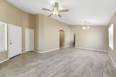 1646 E Alicia Drive, Phoenix, AZ 85042 - Photo 7