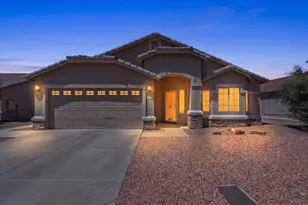 1646 E Alicia Dr, Phoenix, AZ 85042 - Photo 1