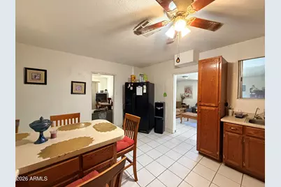 410 W 3rd Place, Eloy, AZ 85131 - Photo 9