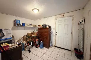 410 W 3rd Pl, Eloy, AZ 85131 - Photo 23
