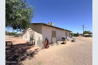 410 W 3rd Place, Eloy, AZ 85131 - Photo 29