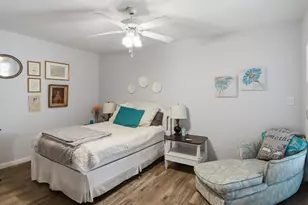 903 W Glendale Ave, Phoenix, AZ 85021 - Photo 17