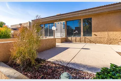3825 E Camelback Road #Unit 137, Phoenix, AZ 85018 - Photo 19