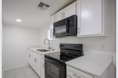 2721 E Willetta Street #Apt C, Phoenix, AZ 85008 - Photo 7