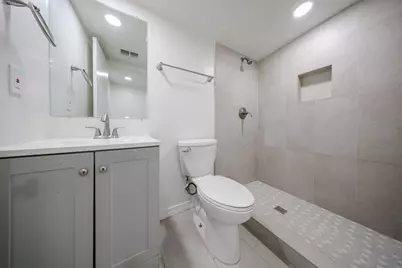 2721 E Willetta Street #Apt C, Phoenix, AZ 85008 - Photo 13