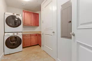 2211 E Camelback Rd, Phoenix, AZ 85016 - Photo 27