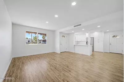 3209 W Becker Lane, Phoenix, AZ 85029 - Photo 7