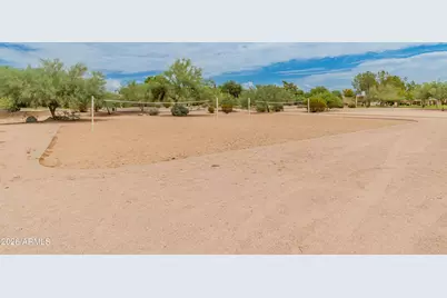 4127 E Becker Lane, Phoenix, AZ 85028 - Photo 53