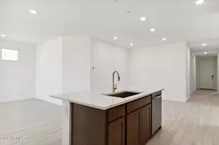 27439 N 69th Ln, Peoria, AZ 85383 - Photo 5