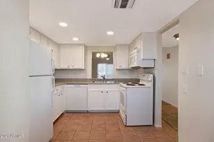7706 E Sandalwood Dr, Scottsdale, AZ 85250 - Photo 13