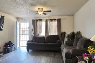 7136 W Lewis Ave, Phoenix, AZ 85035 - Photo 9