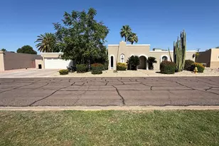 10849 N 45th Pl, Phoenix, AZ 85028 - Photo 1