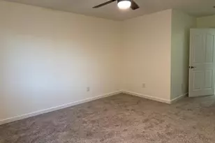 1570 S Owl Dr, Gilbert, AZ 85296 - Photo 19