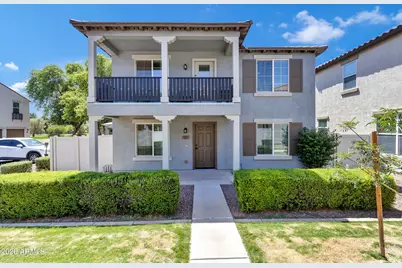 907 S Henry Lane, Gilbert, AZ 85296 - Photo 1