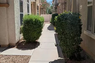 1453 S Sinova Ave, Gilbert, AZ 85296 - Photo 5