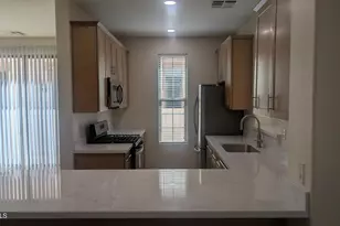 1453 S Sinova Ave, Gilbert, AZ 85296 - Photo 7