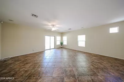 17102 W Saguaro Lane, Surprise, AZ 85388 - Photo 7