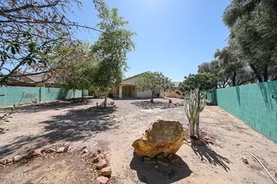 17102 W Saguaro Lane, Surprise, AZ 85388 - Photo 55