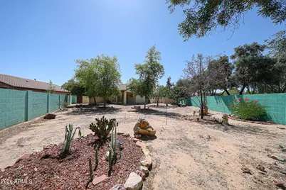 17102 W Saguaro Lane, Surprise, AZ 85388 - Photo 57