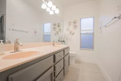 6123 W Louise Drive, Glendale, AZ 85310 - Photo 17