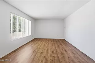 5407 W Monte Vista Rd, Phoenix, AZ 85035 - Photo 9