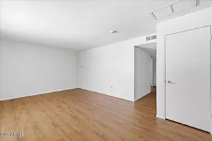 5407 W Monte Vista Rd, Phoenix, AZ 85035 - Photo 11