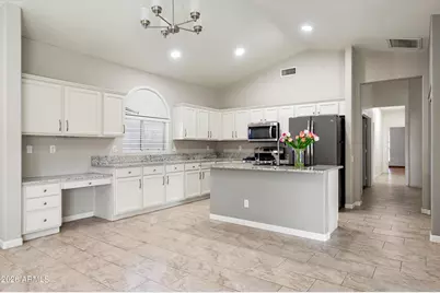 722 W Kelton Lane, Phoenix, AZ 85023 - Photo 15