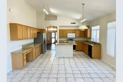 1230 E Captain Dreyfus Avenue, Phoenix, AZ 85022 - Photo 5