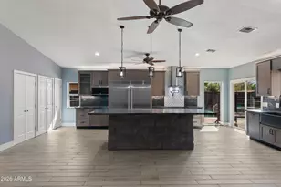 12332 N 71st Ln, Peoria, AZ 85381 - Photo 13